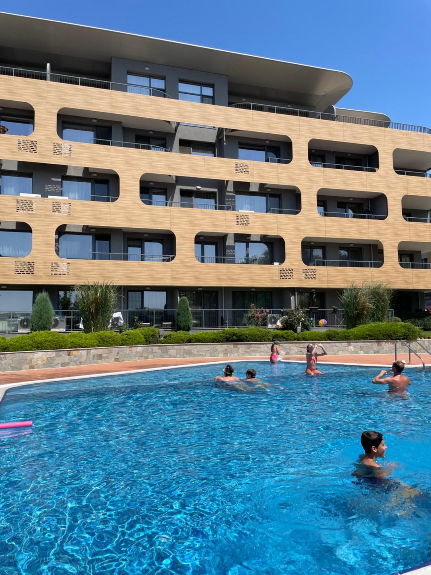 Freddo Apartment - Coral Residence Complex With Parking & Pool Warna Zewnętrze zdjęcie